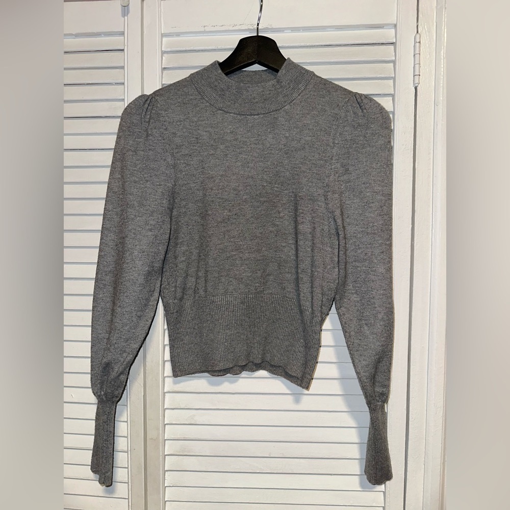 031 Express Balloon Sleeves Sweater